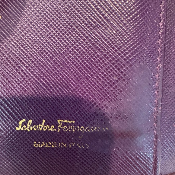 Authentic Salvatore Ferragamo wallet - Picture 5 of 11